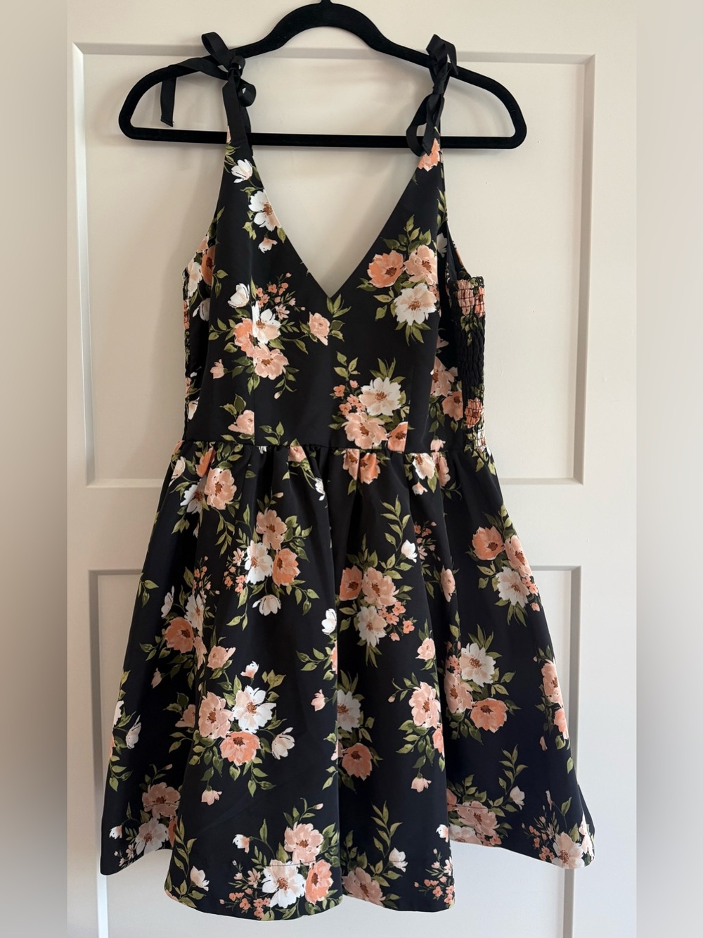 Old Navy The Occasion Black Floral Taffeta Mini Dress Medium M EUC